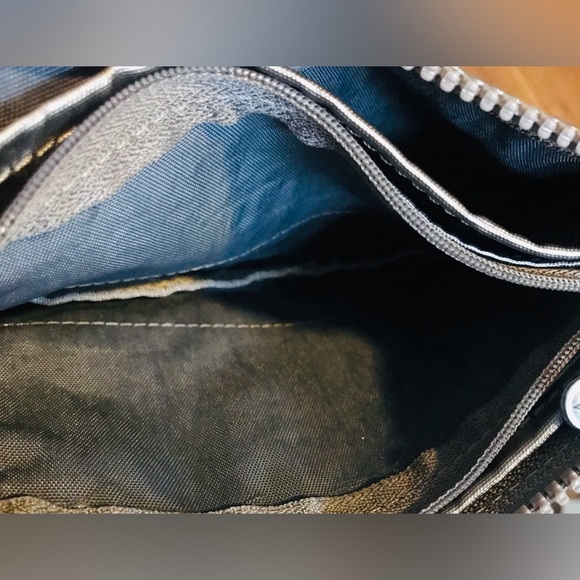 EUC Kipling Wallet/Makeup Pouch - Picture 2 of 11